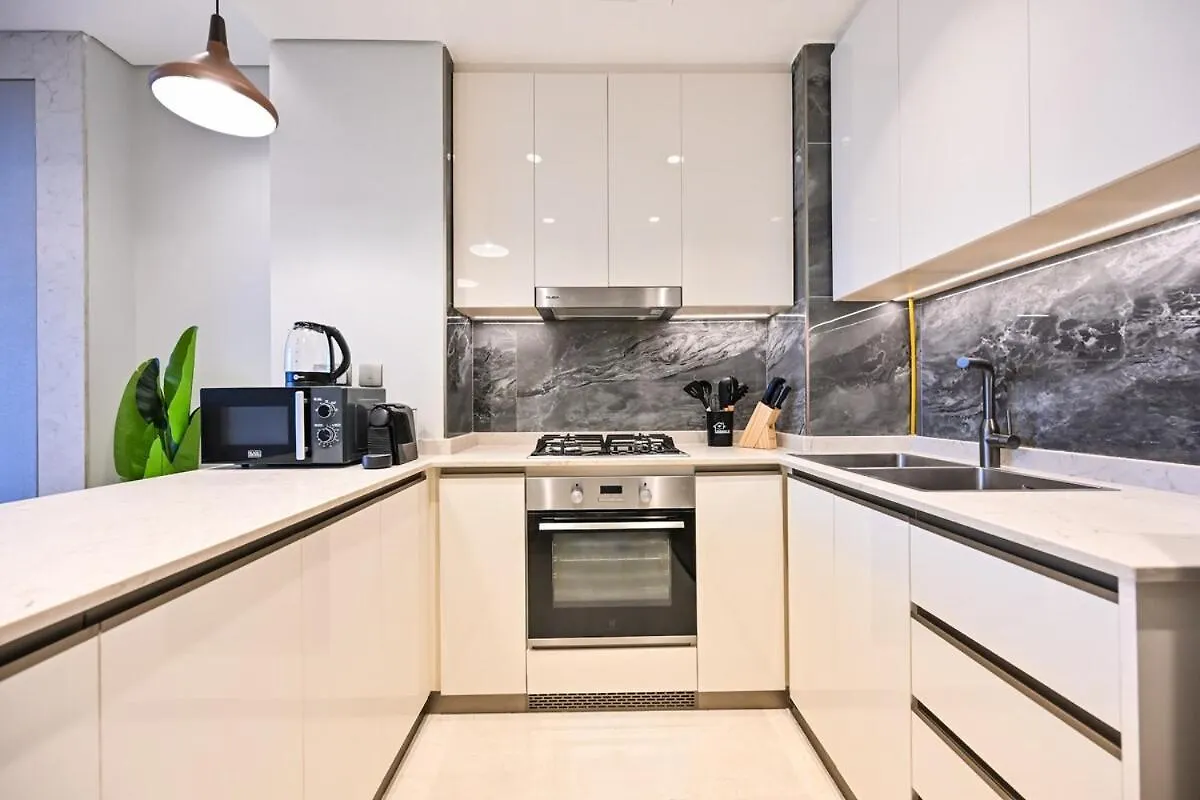 Stunning 1 Bdr Luxury With Burj Khalifa View Apartment Dubai